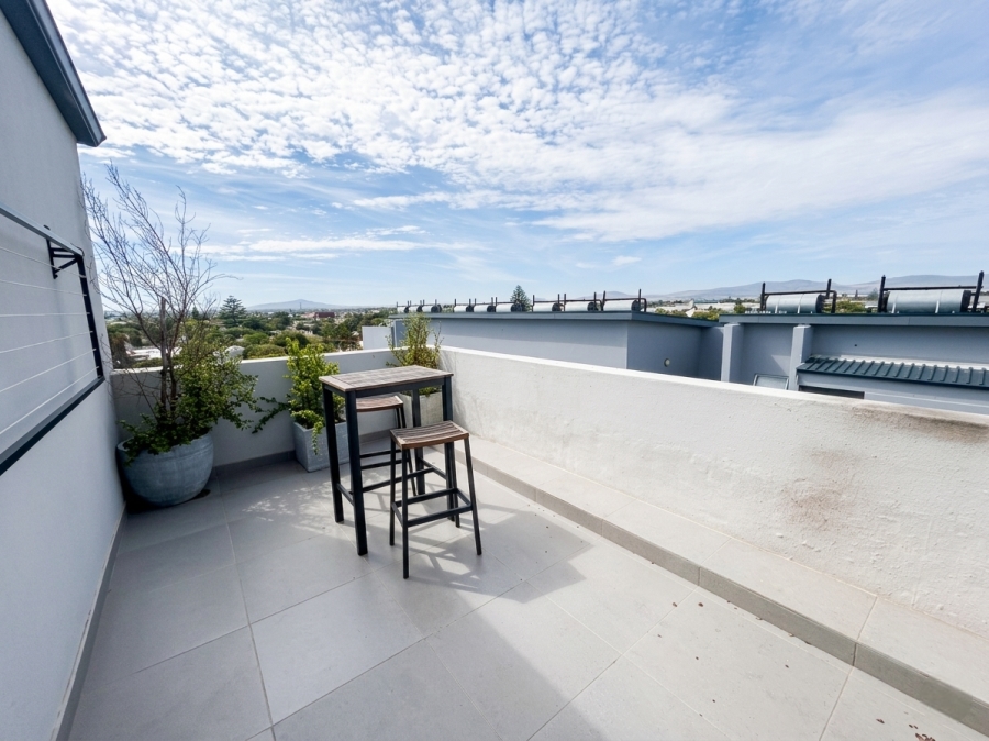 2 Bedroom Property for Sale in Table View Western Cape